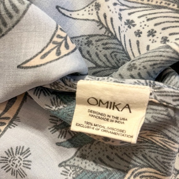 Omika Sierra Blouse in Indore Sky - Picture 5 of 5